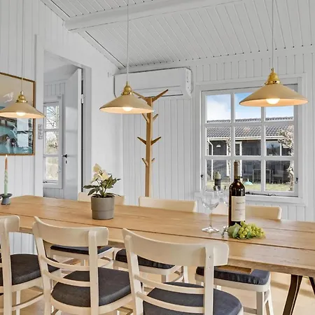 Stunning In With Kitchen *