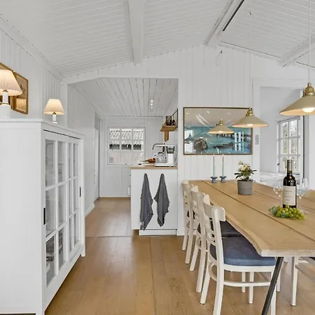 Stunning In With Kitchen Haderslev